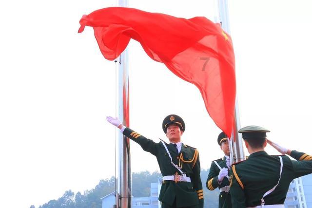 暗黑精灵的装扮